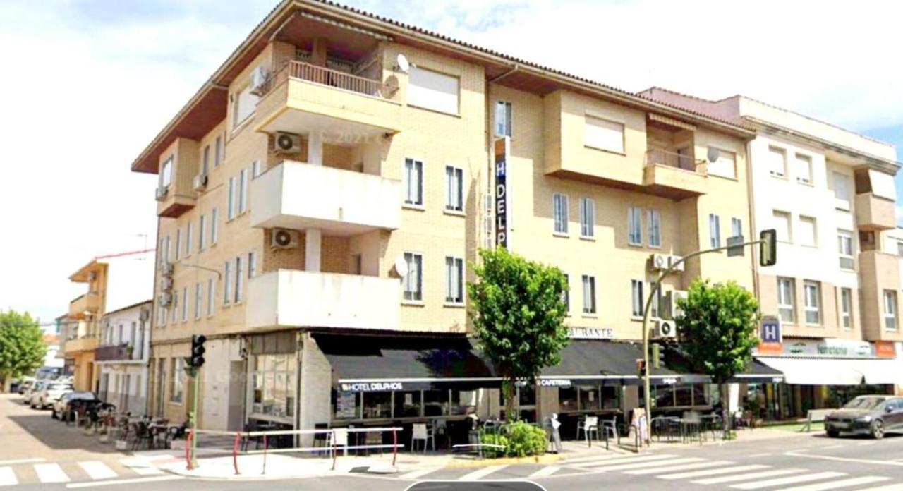 Hotel Delphos Moraleja Zewnętrze zdjęcie