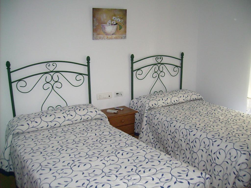 Hotel Delphos Moraleja Pokój zdjęcie