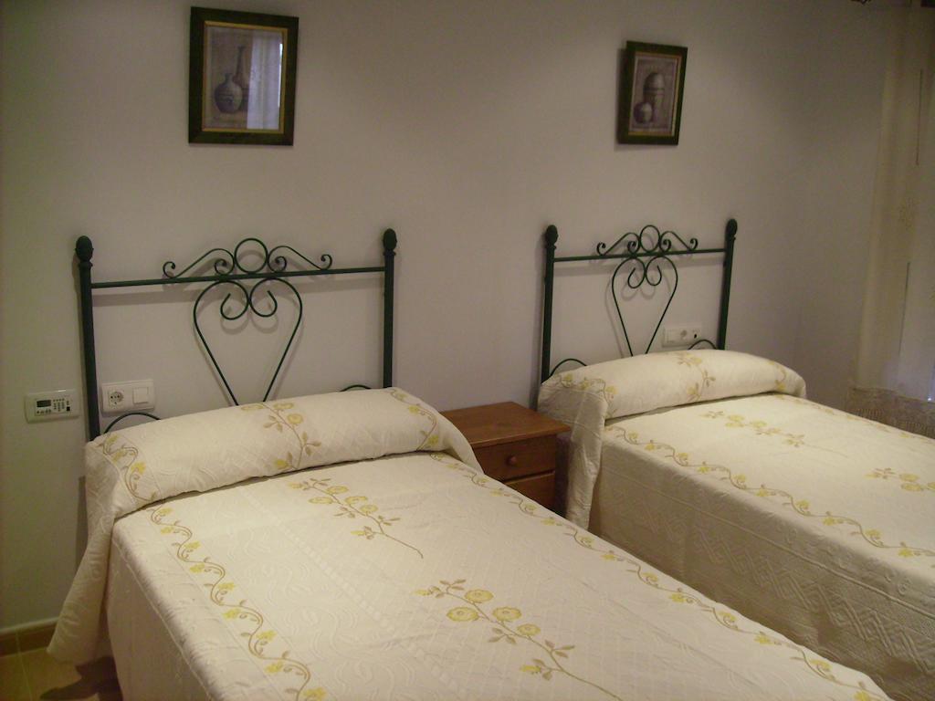Hotel Delphos Moraleja Zewnętrze zdjęcie